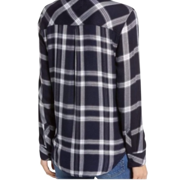 Rails Long Sleeve Rayon Button-up Shirt Navy & White Plaid Size Large - Picture 2 of 12
